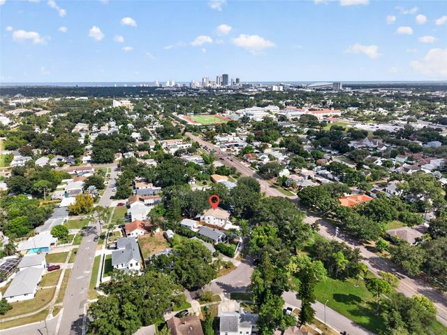 911 29TH STREET N, St Petersburg, FL 33713