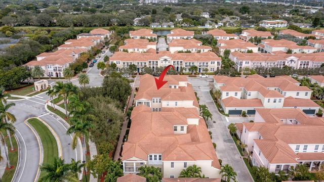 8257 NW 8th Way, Boca Raton, FL 33487