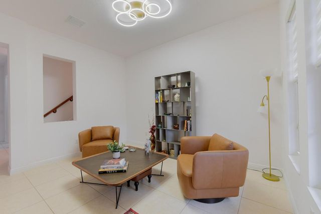 8257 NW 8th Way, Boca Raton, FL 33487