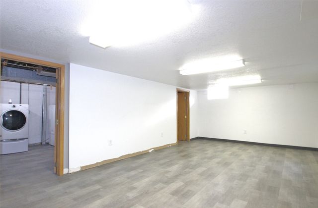 800 Walnut Street, Waukee, IA 50263
