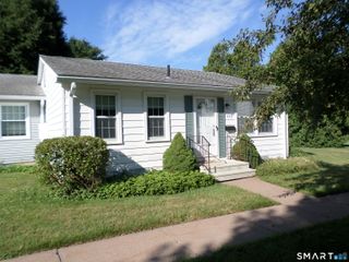 28 Ambassador Drive D, Manchester, CT 06042