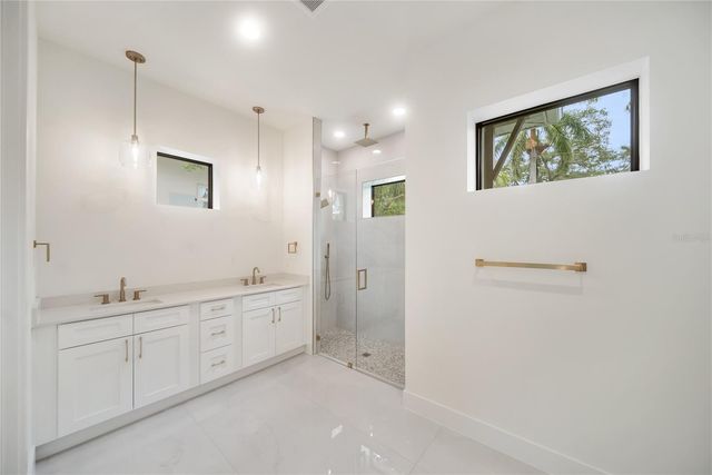 3800 FLORES AVENUE, Sarasota, FL 34239