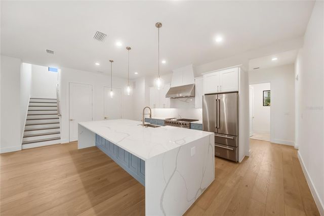 3800 FLORES AVENUE, Sarasota, FL 34239