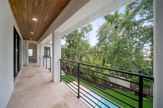 3800 FLORES AVENUE, Sarasota, FL 34239
