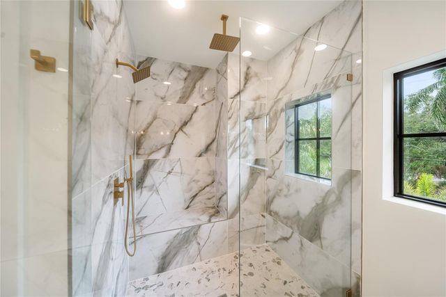 3800 FLORES AVENUE, Sarasota, FL 34239