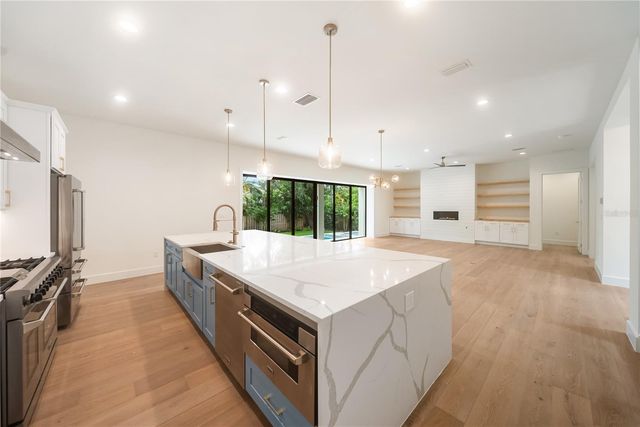 3800 FLORES AVENUE, Sarasota, FL 34239
