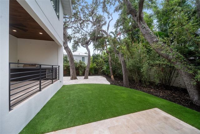 3800 FLORES AVENUE, Sarasota, FL 34239