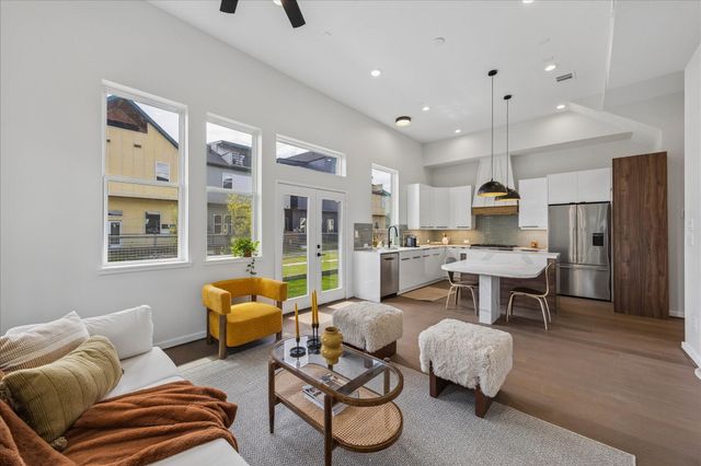 3903 Yale Heights Drive, Houston, TX 77018