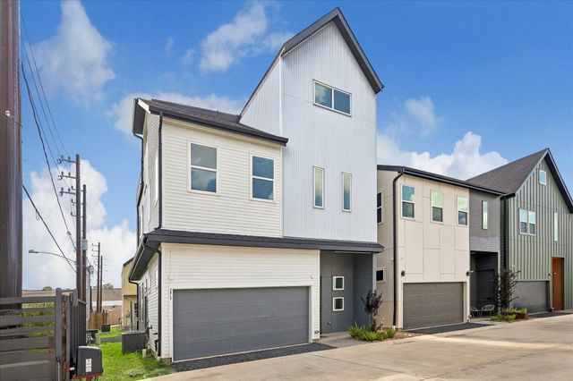 3903 Yale Heights Drive, Houston, TX 77018