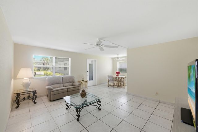 724 Flanders P, Delray Beach, FL 33484