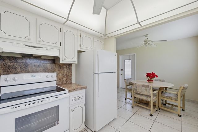 724 Flanders P, Delray Beach, FL 33484