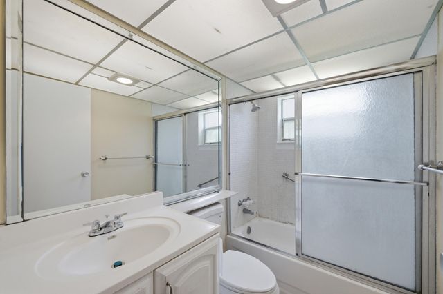 724 Flanders P, Delray Beach, FL 33484