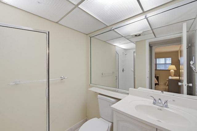 724 Flanders P, Delray Beach, FL 33484