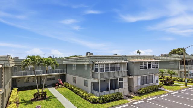 724 Flanders P, Delray Beach, FL 33484