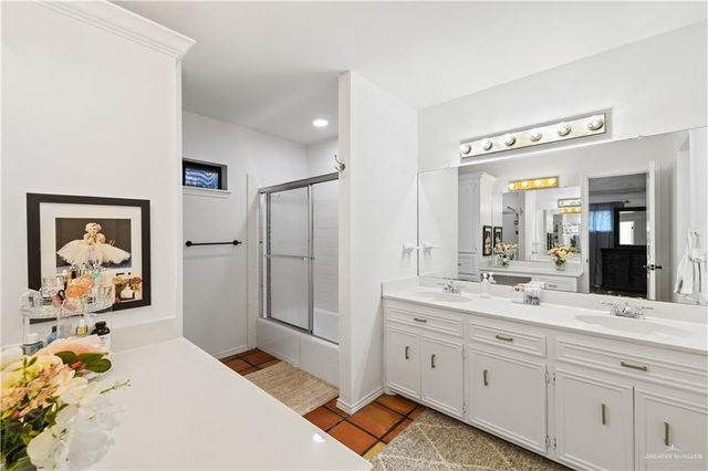 4901 Selinda Drive, Mcallen, TX 78504