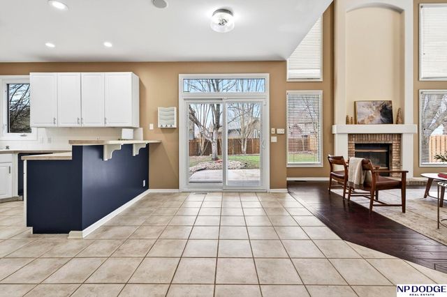 4220 N 166th Street, Omaha, NE 68116