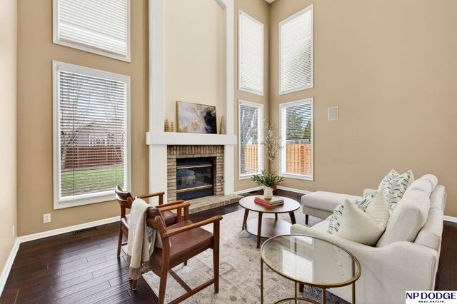 4220 N 166th Street, Omaha, NE 68116