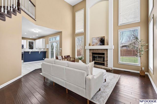 4220 N 166th Street, Omaha, NE 68116