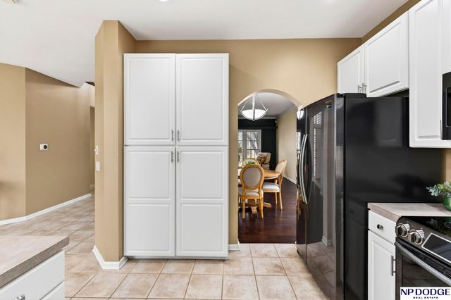 4220 N 166th Street, Omaha, NE 68116