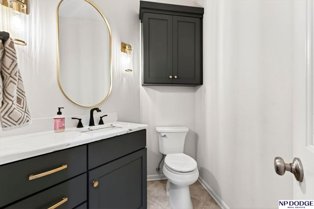 4220 N 166th Street, Omaha, NE 68116