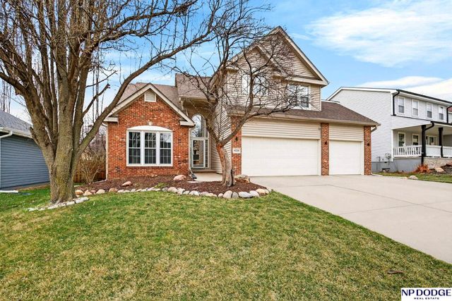 4220 N 166th Street, Omaha, NE 68116