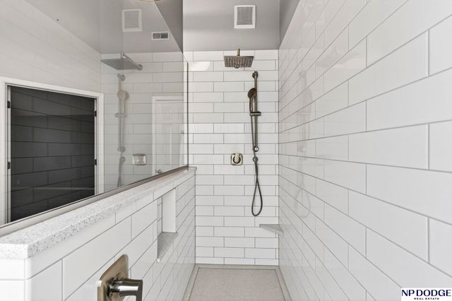 4220 N 166th Street, Omaha, NE 68116