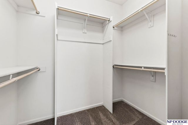 4220 N 166th Street, Omaha, NE 68116