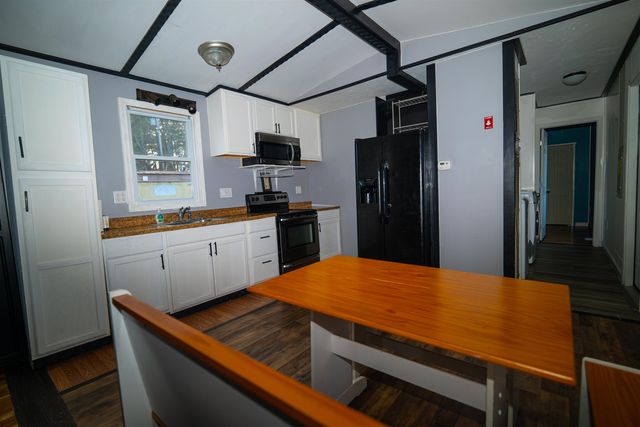 35 Northbrook Road, Belmont, NH 03220