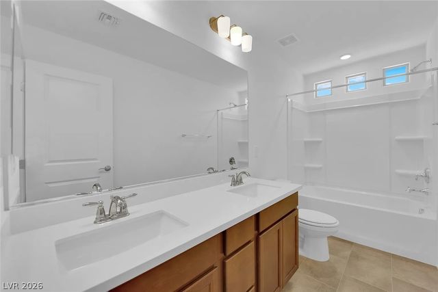 10462 Emerald Rye Street, Las Vegas, NV 89183