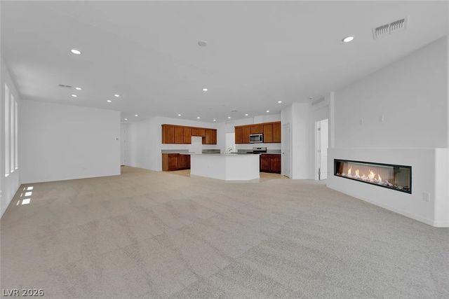 10462 Emerald Rye Street, Las Vegas, NV 89183