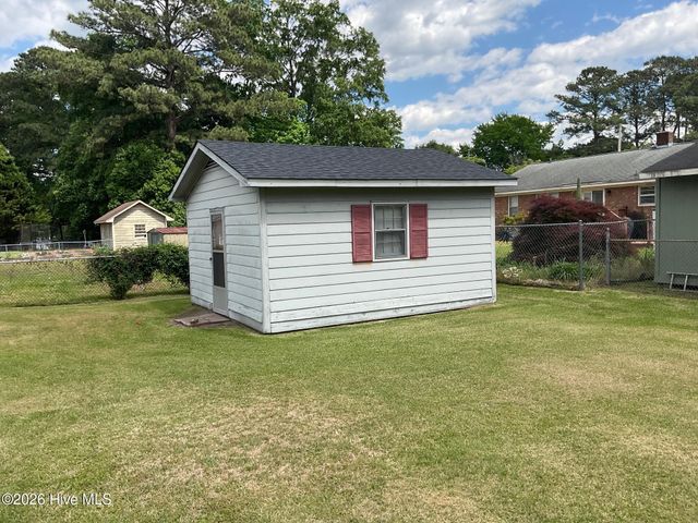 111 Belmont Drive, Greenville, NC 27858