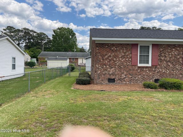 111 Belmont Drive, Greenville, NC 27858