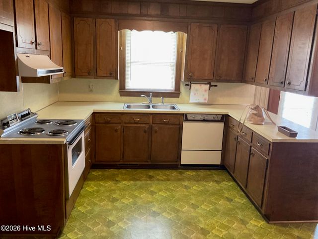 111 Belmont Drive, Greenville, NC 27858