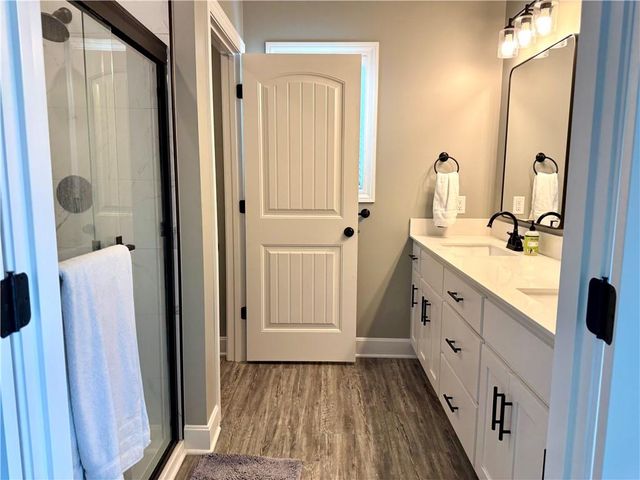 13850 Indian Ridge, St Joseph, MO 64505