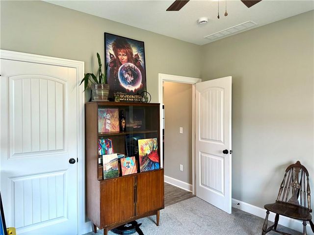 13850 Indian Ridge, St Joseph, MO 64505