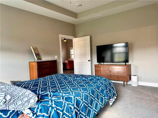 13850 Indian Ridge, St Joseph, MO 64505