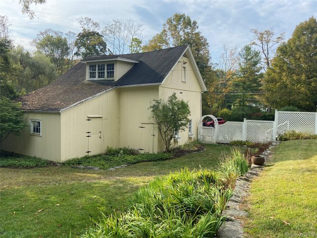 335 Roaring Brook Road, Chappaqua, NY 10514