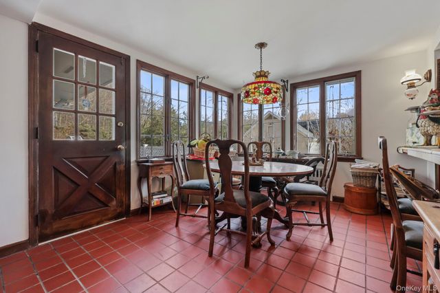 335 Roaring Brook Road, Chappaqua, NY 10514