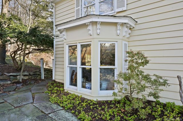 335 Roaring Brook Road, Chappaqua, NY 10514