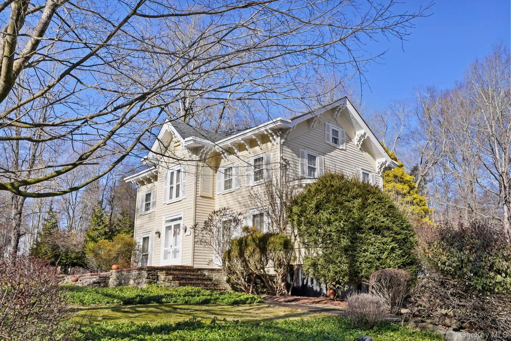 335 Roaring Brook Road, Chappaqua, NY 10514