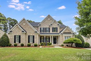 13722 Glen Abbey Drive, Charlotte, NC 28278