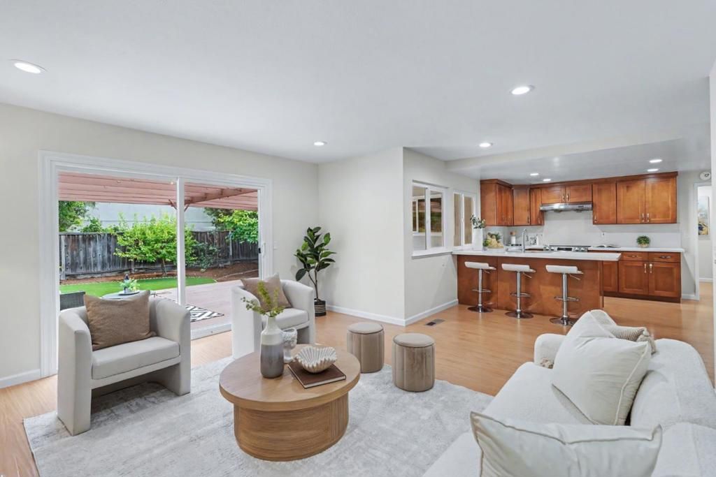 Image 29 of property listing at 850 Roble Drive, Sunnyvale, CA 94086