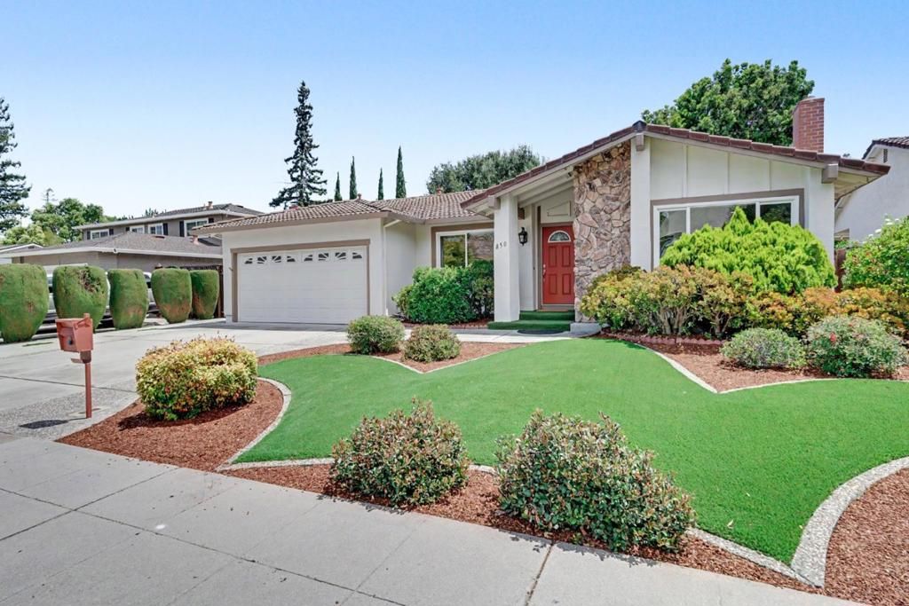 Image 3 of property listing at 850 Roble Drive, Sunnyvale, CA 94086