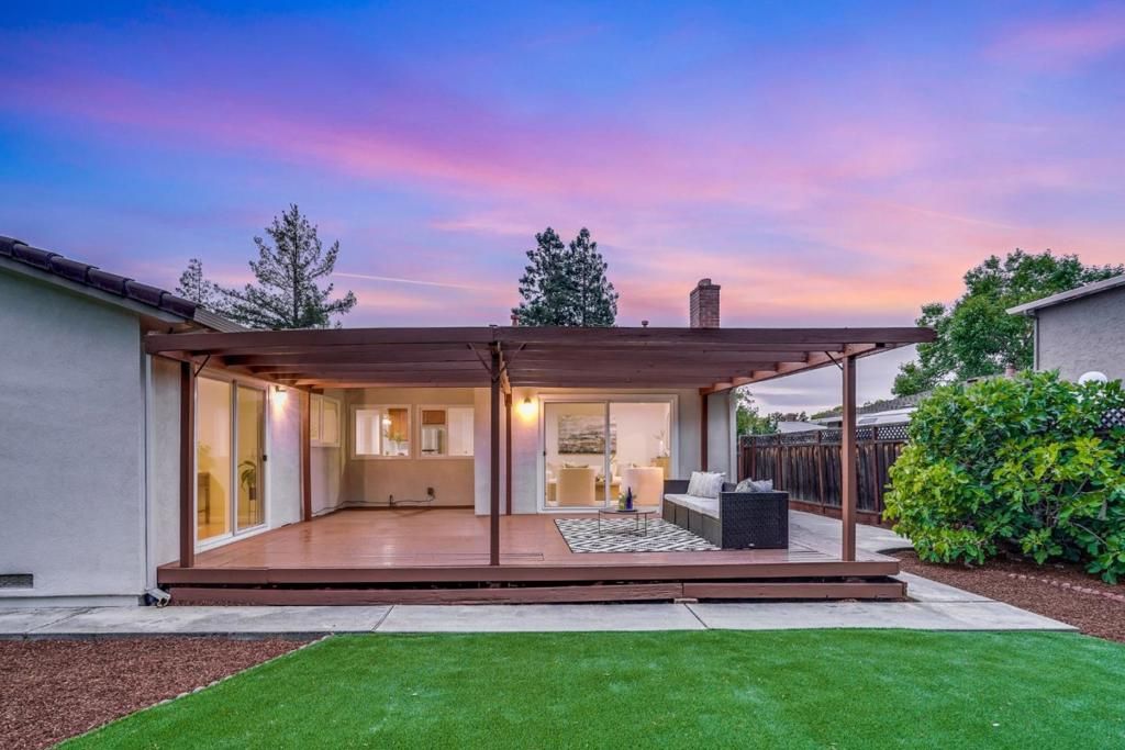 Image 44 of property listing at 850 Roble Drive, Sunnyvale, CA 94086