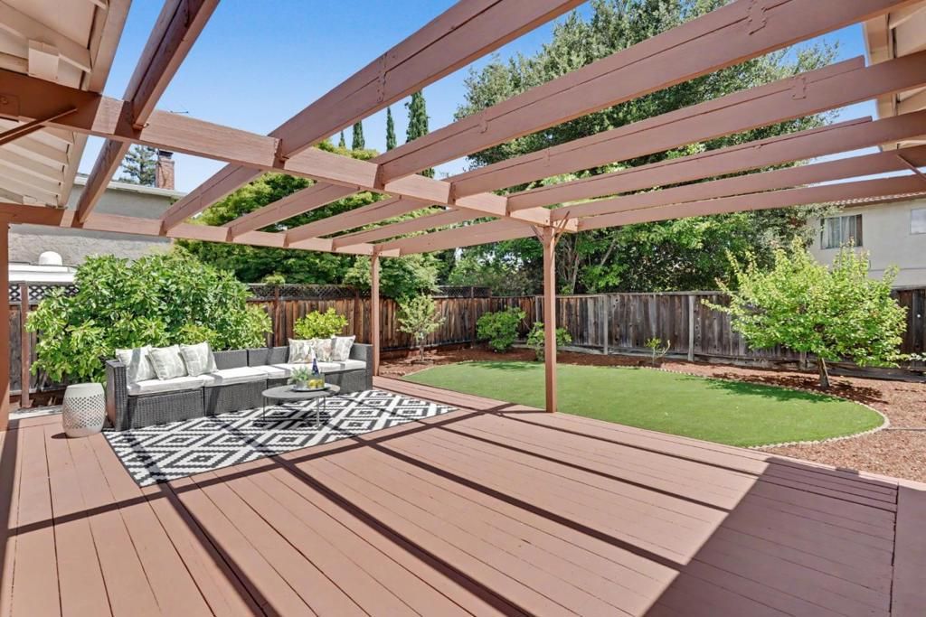 Image 46 of property listing at 850 Roble Drive, Sunnyvale, CA 94086