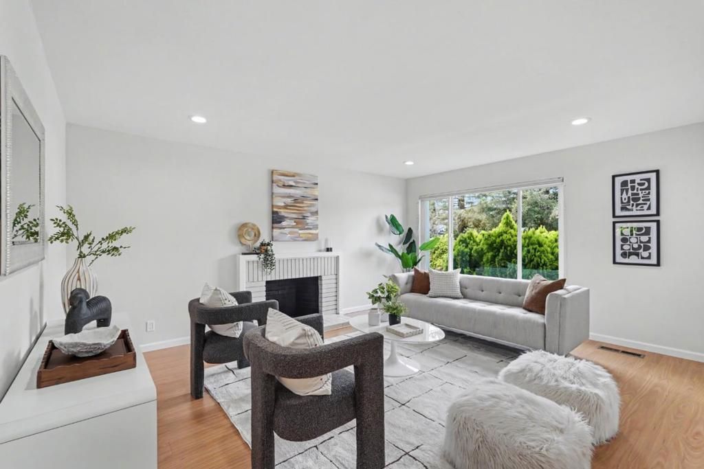 Image 8 of property listing at 850 Roble Drive, Sunnyvale, CA 94086
