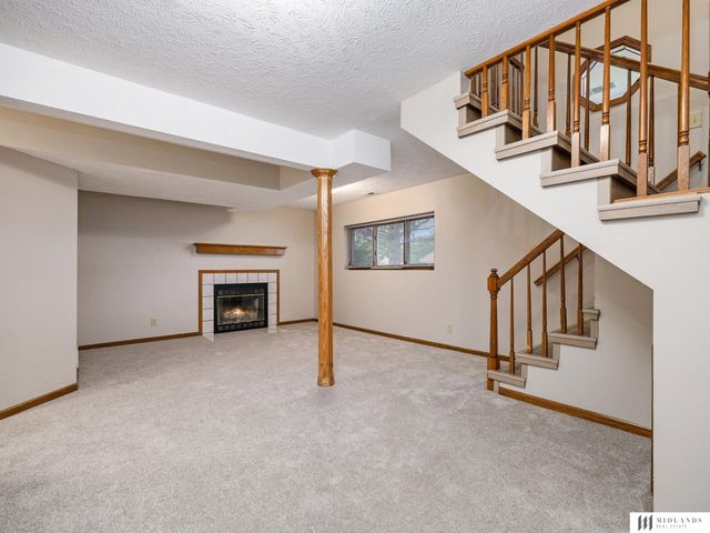 13409 S 33 Street, Bellevue, NE 68123