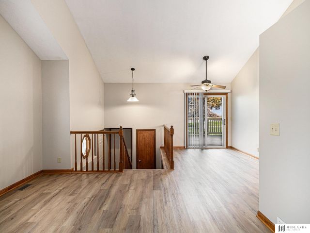 13409 S 33 Street, Bellevue, NE 68123