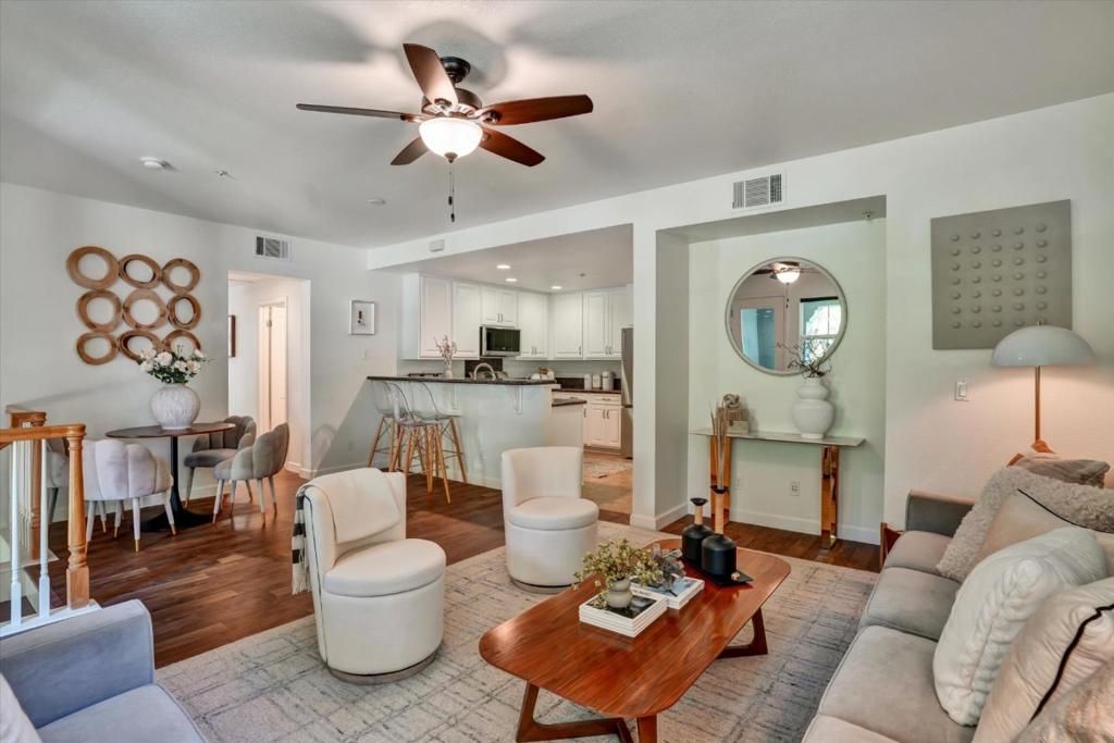 Image 1 of property listing at 39 Bassett Street, San Jose, CA 95110