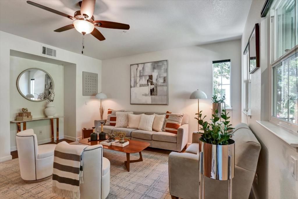 Image 10 of property listing at 39 Bassett Street, San Jose, CA 95110